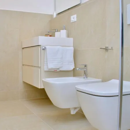 アパート Beautiful Lighted By The Sun - Beahost ビビオーネ