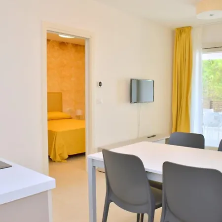 Beautiful Apartment Lighted By The Sun In Bibione Apartment *