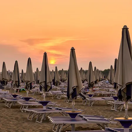 Beautiful Apartment Lighted By The Sun In Bibione