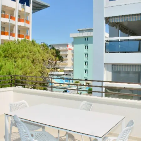 Beautiful Apartment Lighted By The Sun In Bibione