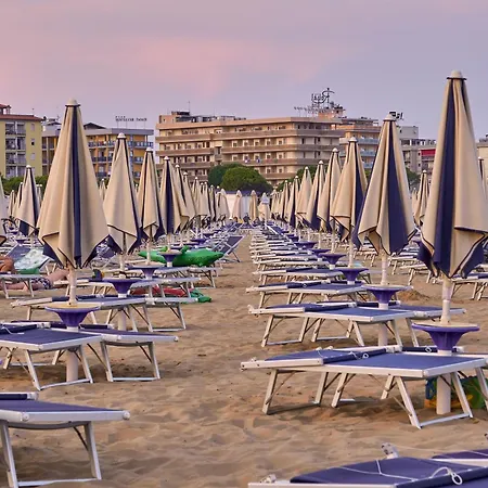 Beautiful Apartment Lighted By The Sun In Bibione Apartment