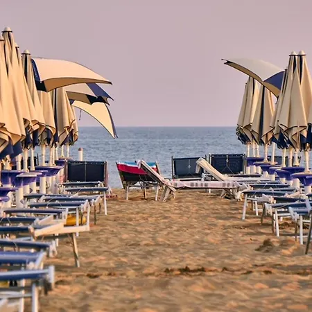 Beautiful Apartment Lighted By The Sun In Bibione *