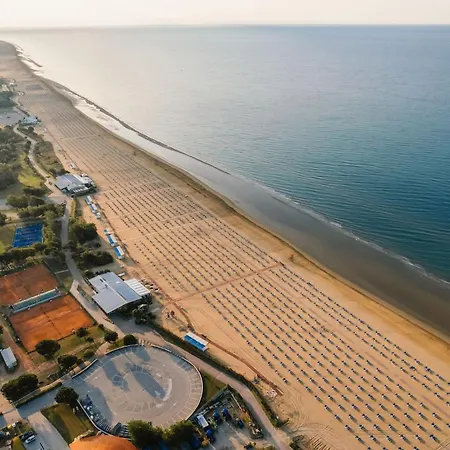 Beautiful Apartment Lighted By The Sun In Bibione Apartment *